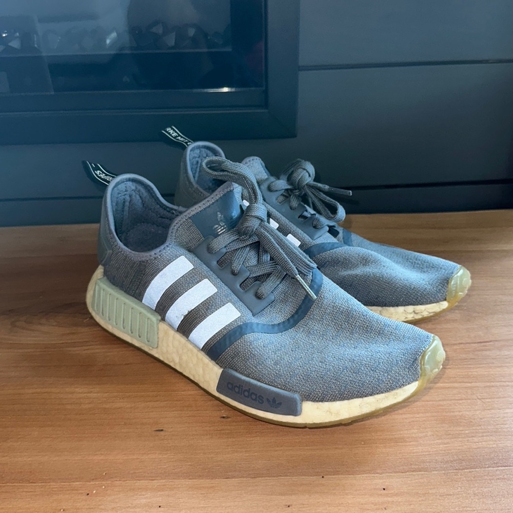 Adidas Sneakers